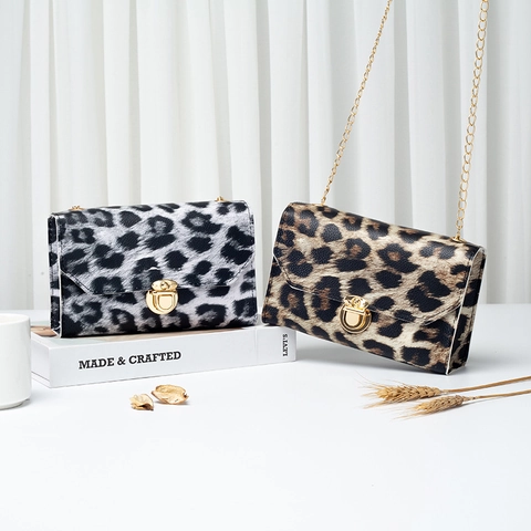 Women Crossbody Bag PU Leather Animal Print Leopard Zebra Snake Gold Chain Strap Metal Lock Flap Square Purse Fashion
