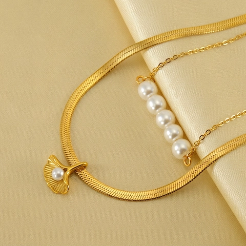 Collar De Doble Capa Colgante Hoja De Ginkgo Perla Artificial Chapado En Oro 18K Acero Inoxidable Joyería Elegante Para Mujer