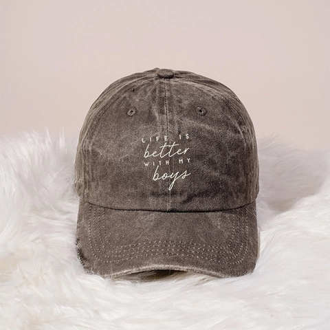 Cappello Da Baseball In Cotone Lavato Stile Distressed Parasole Life Is Better With My Boys Slogan Regolabile