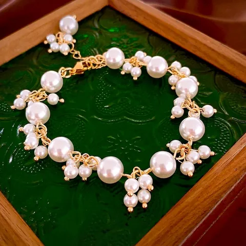 French Vintage Artificial Pearl Bracelet For Women Elegant Cluster Wavy Design Imitation Artificial Pearl Alloy Adjustable Hand Jewelry Accessory