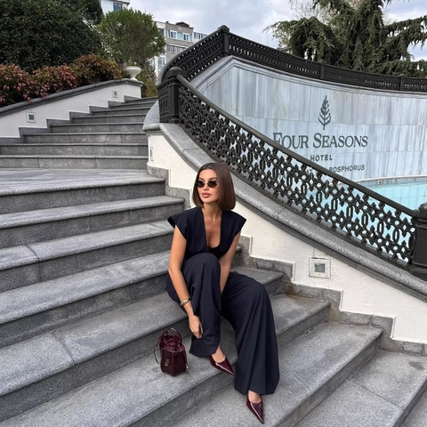 Women Elegant Vest And Wide Leg Pants Sleeveless V Neck Pinstripe Solid Color Office Lady Commuter Outfit
