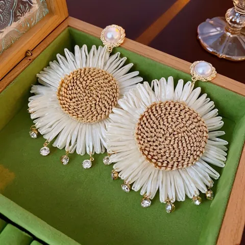 Pendientes Colgantes De Rafia Tejida De Girasol Con Perla Artificial Y Borla De Diamantes De Imitación Joyería Bohemia Silver Earring Post