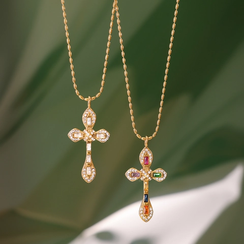 Collana Con Pendente A Croce Placcata Oro 18K Acciaio Inossidabile Zircone Colorato Gioielli Da Donna