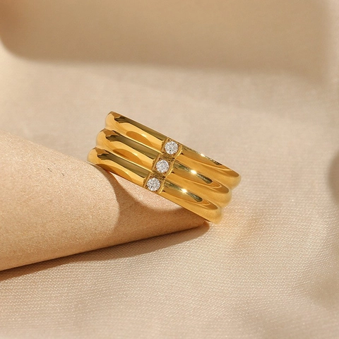 Stainless Steel Ring 18K Gold Plated Geometric Zirconia Inlaid Fashion Light Luxury Jewelry For Women