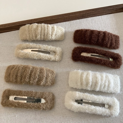 Plush Hair Clips Faux Fur Snap Barrette Side Fringe Hairpin French Autumn Winter Sweet Accessory Women Girls