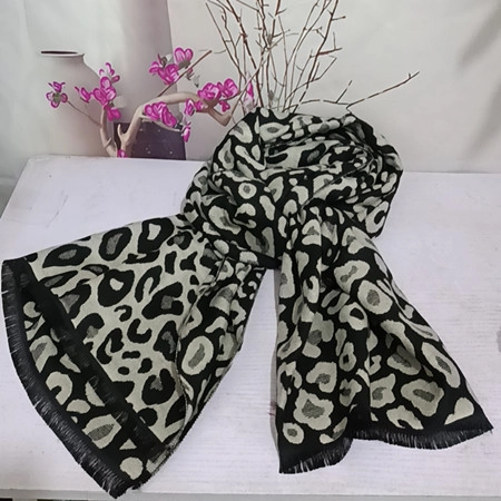 Sciarpa da Donna alla Moda con Stampa Leopardata Scialle in Poliestere Intrecciato Spesso con Nappine Scaldacollo Invernale
