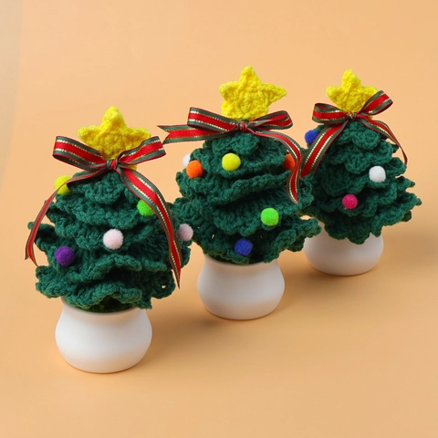 Handmade Crochet Christmas Tree Potted Plant Desktop Ornament With Pom Poms Star Topper Woolen Holiday Decor Gift