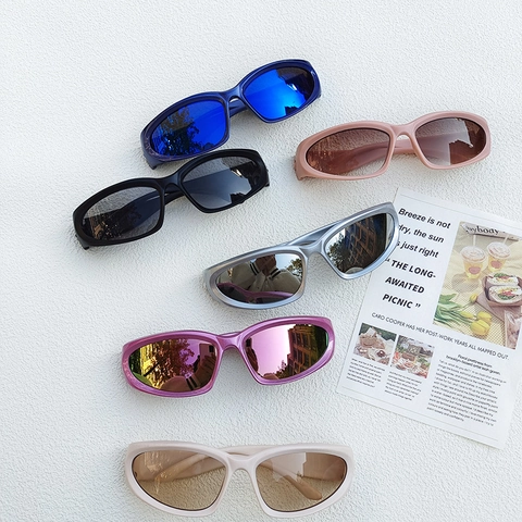 Kids Sunglasses UV400 Protection Resin Frame PC Lens Retro Sporty Y2K Style Trendy Eyewear For Boys And Girls