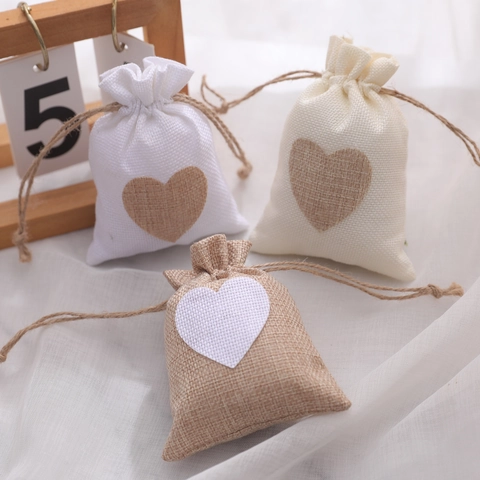 Heart Pattern Linen Drawstring Bag Wedding Candy Favor Gift Packaging Pouch Small Burlate Storage Bag Minimalist Party Decor