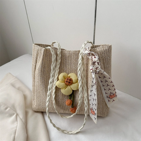 Dames Stro Geweven Tote Tas Grote Capaciteit Strandvakantie Handtas Met Bloemenhanger En Gedecoreerde Satijnn Sjaal