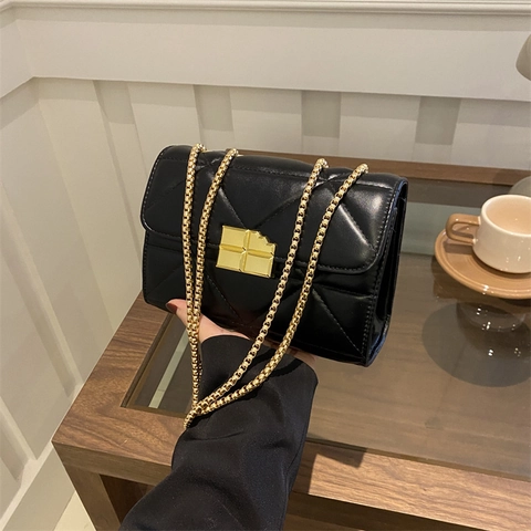 Women Quilted Crossbody Bag PU Leather Small Square Shoulder Bag With Metal Chain And Chocolate Lock Chic Versatile