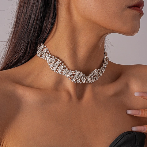 Twisted Wave Wide Choker Necklace Copper Inlaid Zircon Rhinestone Luxury Elegant Wedding Party Banquet Jewelry For Women