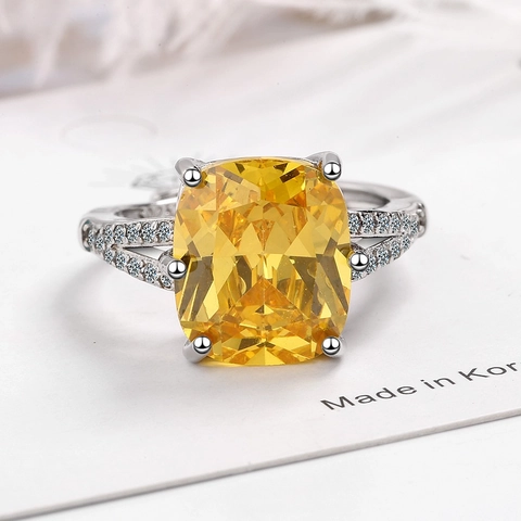 Luxurious Silver Plated Copper Adjustable Open Ring For Women With Large Yellow Cushion Cut Zirconia Geometric Fashion Jewelry