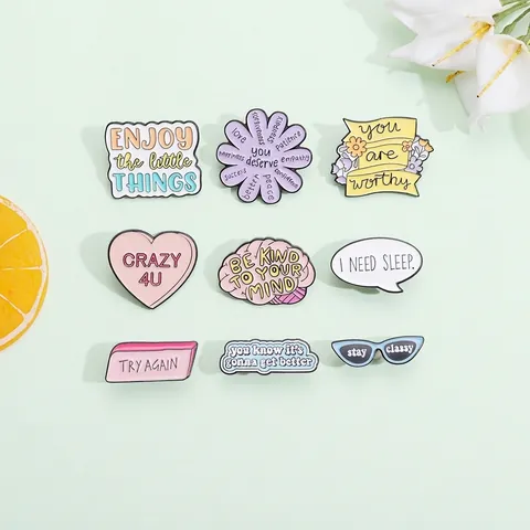 Inspirerende Citaten Emaille Spelden Legering Broche Badges Bloem Hartvorm Denim Jas Rugzak Accessoires Voor Unisex Stijl