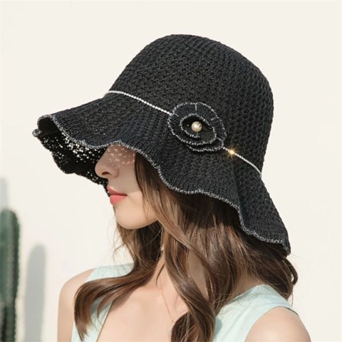 Women Straw Bucket Hat Wavy Brim Flower Artificial Pearl Decoration Summer Breathable Foldable Beach Sun Hat Elegant