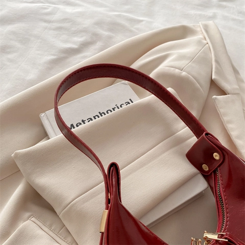 Women Patent PU Leather Underarm Hobo Bag Minimalist Glossy Crescent Shoulder Bag With Gold Zippers