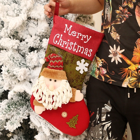 Große Weihnachtsstrümpfe Weihnachtsmann Schneemann 3D Applikation Hängende Geschenktüten Polyester Vliesstoff Mit Holzknopf Deko