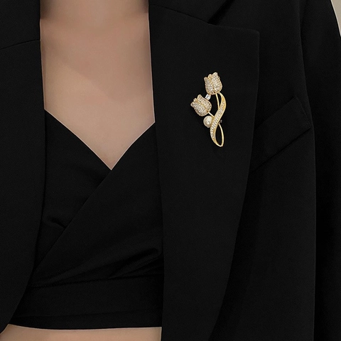 Tulip Brooch Pin Alloy Sparkling Rhinestone Pave Flower With Artificial Pearl Elegant Suit Dress Accessory For Women Office Jewelry