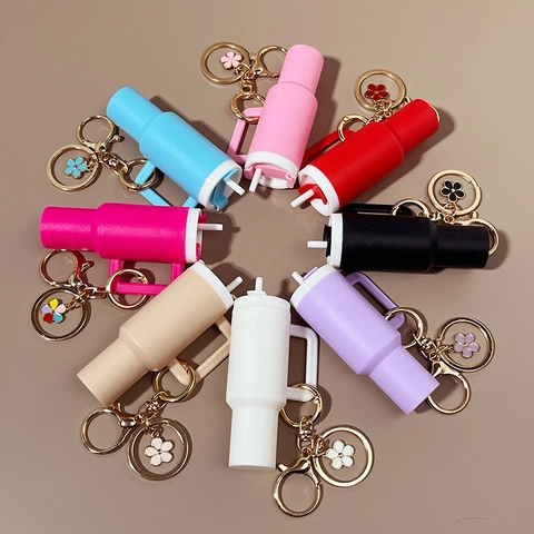 Mini Quencher Cup Keychain With Flower Charm Lip Balm Holder Portable Water Bottle Shape Bag Pendant Personality Keychain Accessory