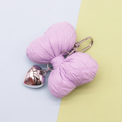Llavero De Lazo De Tela Acolchada Dulce Con Colgante De Corazón De Metal Encanto De Bolso Para Mujeres Estilo Coreano