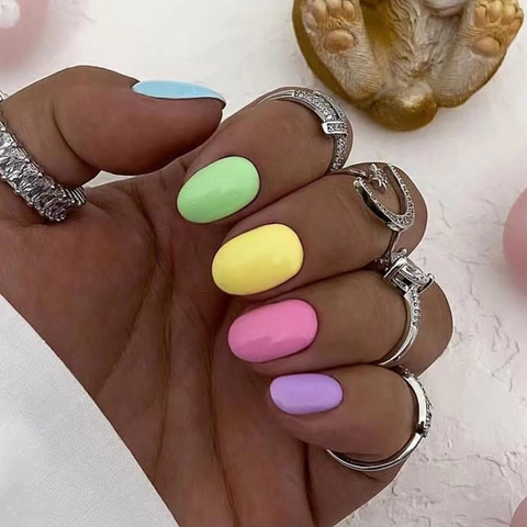 Ongles Adhésifs Macaron Colorés Court Ovale Brillant Été Frais Style Faux Ongles Plastique