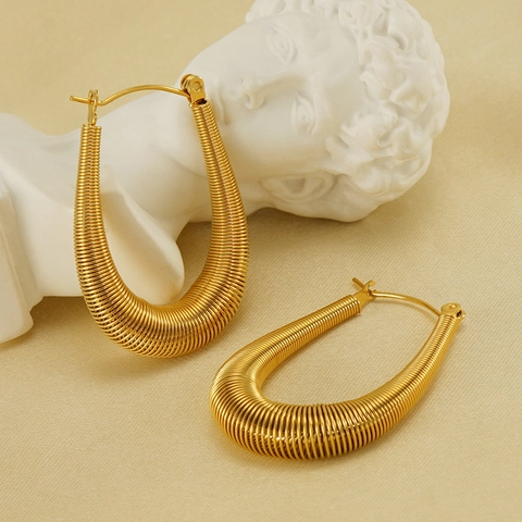 Boucles D'oreilles Créoles En Forme De U Acier Inoxydable Plaqué Or 18K Texture Spirale Creuse Bijoux Pour Femmes