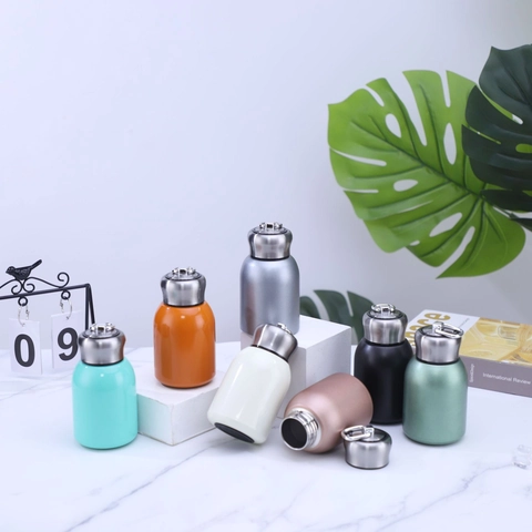 Mini Vacuum Flask 304 Stainless Steel Insulated Water Bottle Pocket Portable Bottle With Hanging Loop Modern Simple Drinkware