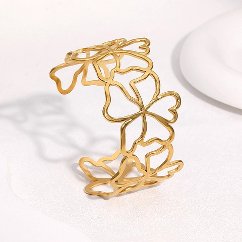 Brazalete Abierto De Flores Caladas Acero Inoxidable Chapado En Oro De 18K Minimalista Para Mujer
