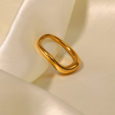 Minimalistische Roestvrijstalen Onregelmatige Golfring Voor Dames 18K Verguld INS-stijl Geometrische Mode Sieraden Ring