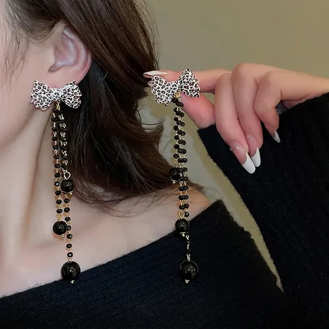 Orecchini Lunghi Con Nappine E Fiocco Leopardato Con Perno In Argento Perline Nere Gioielli Chic Vintage Per Donne