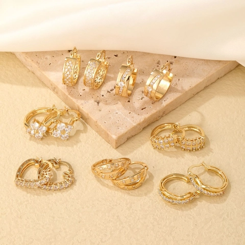 Geometrische Gedraaide Koperen Creolen Voor Dames Minimalistisch Verguld Met Zirkonia Glinsterende Elegante Sieraden