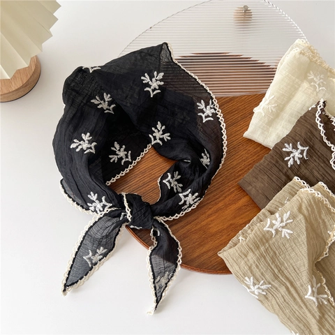Sciarpa Triangolare in Lino di Cotone Stile Coreano Per Donna Bandana Floreale Con Ricamo in Pizzo Protezione Solare Foulard Decorativo