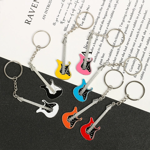 Creative Electric Guitar Violin Shape Keychain Zinc Alloy Enamel Musical Instrument Keyring For Bag Pendant Gift Novelty