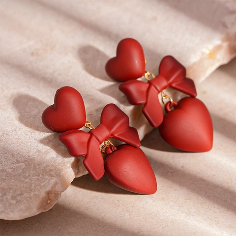 Matte Rote Herz Schleife Hänger Ohrringe Legierung Retro Chic Schmuck Für Damen Mit Silbernem Ohrstecker