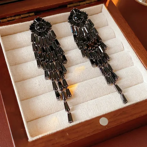 Orecchini A Lampadario Con Nappa Lunga In Zircone Di Lusso Per Donna Gioielli Geometrici Eleganti Con Silver Earring Post