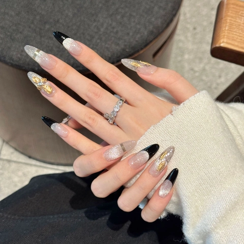 Handgefertigte Künstliche Nägel Lange Mandelform 3D Goldene Blumen Katzenauge Französischer Stil Luxus Goldfolie Strass