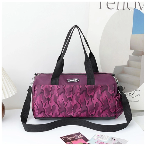 Large Capacity Waterproof Nylon Camouflage Travel Bag Lightweight Sporty Gym Duffel With Shoulder Strap For Women Men