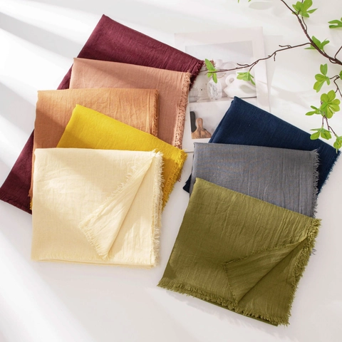 Women Minimalist Polyester Crinkled Scarf Long Solid Color Tassel Shawl Lightweight Sun Protection Scarf For Summer Beach Travel