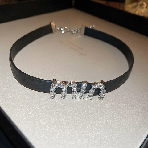 Collier Choker En Cuir PU Alliage Strass Lettre Charme Gothique Punk Bijoux De Mode Accessoire Pour Femmes Filles