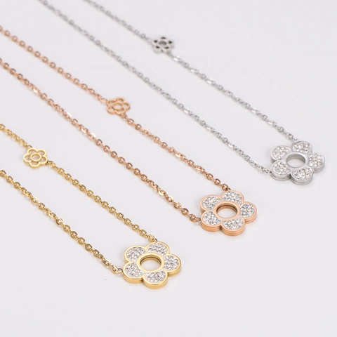 Collar de Pendiente de Flor de Acero Inoxidable Para Mujer Con Diamantes de Imitación Cadena de Clavícula Oro Plata Oro Rosa