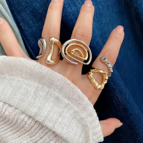 Anello Geometrico Minimalista in Rame Placcato Oro 18K per Donna Moda Spirale Design Metallo Liquido Anello Aperto Regolabile