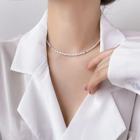 Elegant Artificial Baroque Pearl Necklace Irregular Artificial Pearls Titanium Steel Gold Plated Layered Choker For Women French Vintage Style Jewelry
