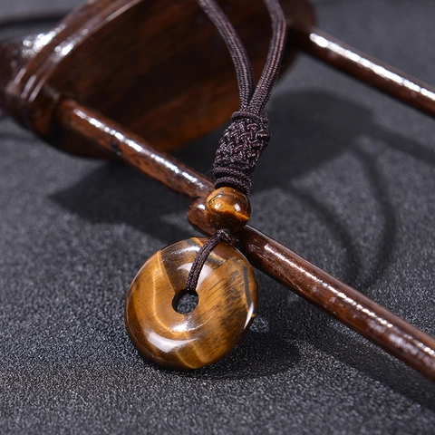 Collana Con Pendente In Pietra Naturale Occhio Di Tigre Ametista Cristallo Guaritore Fibbia Della Pace Donut Corda Intrecciata Gioielli Retro