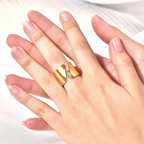 Minimalistischer Gebürsteter Edelstahl Offener Ring Gold Geometrischer Asymmetrischer Breiter Verstellbarer Schmuck Für Damen