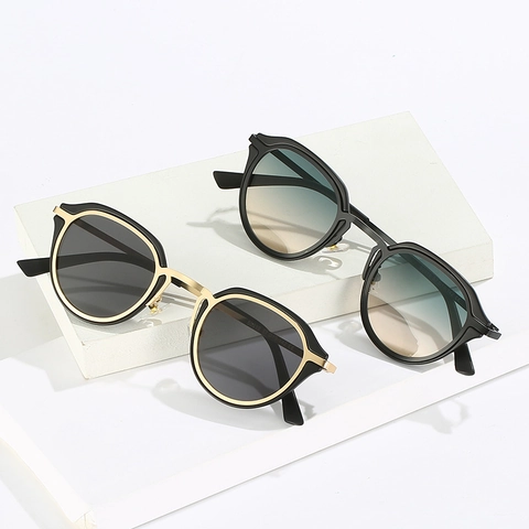 Lunettes De Soleil Ovales Rétro Protection UV400 Monture Métal Vintage Mode Pour Hommes Femmes Outdoor