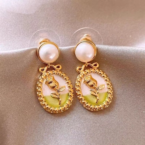 Vintage French Style Floral Enamel Artificial Pearl Earrings With Silver Earring Post Elegant Palace Jewelry For Women Accessory