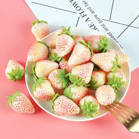 Artificial White Strawberry Model Realistic PVC Fruit Decoration Photography Props Home Kitchen Decor Ornament