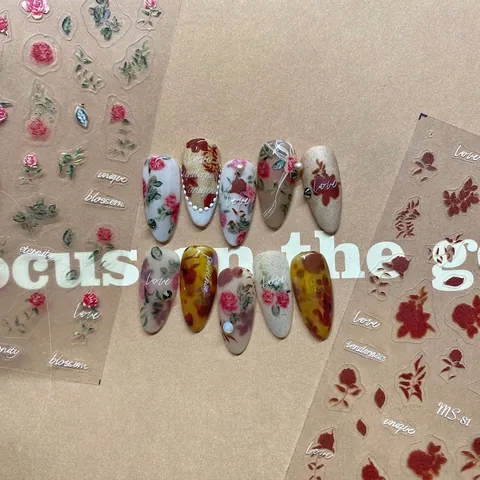 Vintage Rose Flower Nail Art Stickers Ultra Thin Adhesive Floral Amber Pattern Retro Japanese Style Manicure Decals