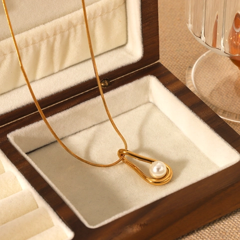 Collana Con Pendente A Goccia In Acciaio Inossidabile Con Perla Artificial Bianca Elegante Catena A Serpente Per Donne