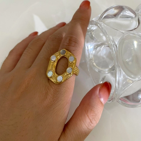 Irregular Hexagonal Hollow Shell Inlaid Ring For Women 316L Stainless Steel 18K Gold Plated Geometric Niche Design Jewelry